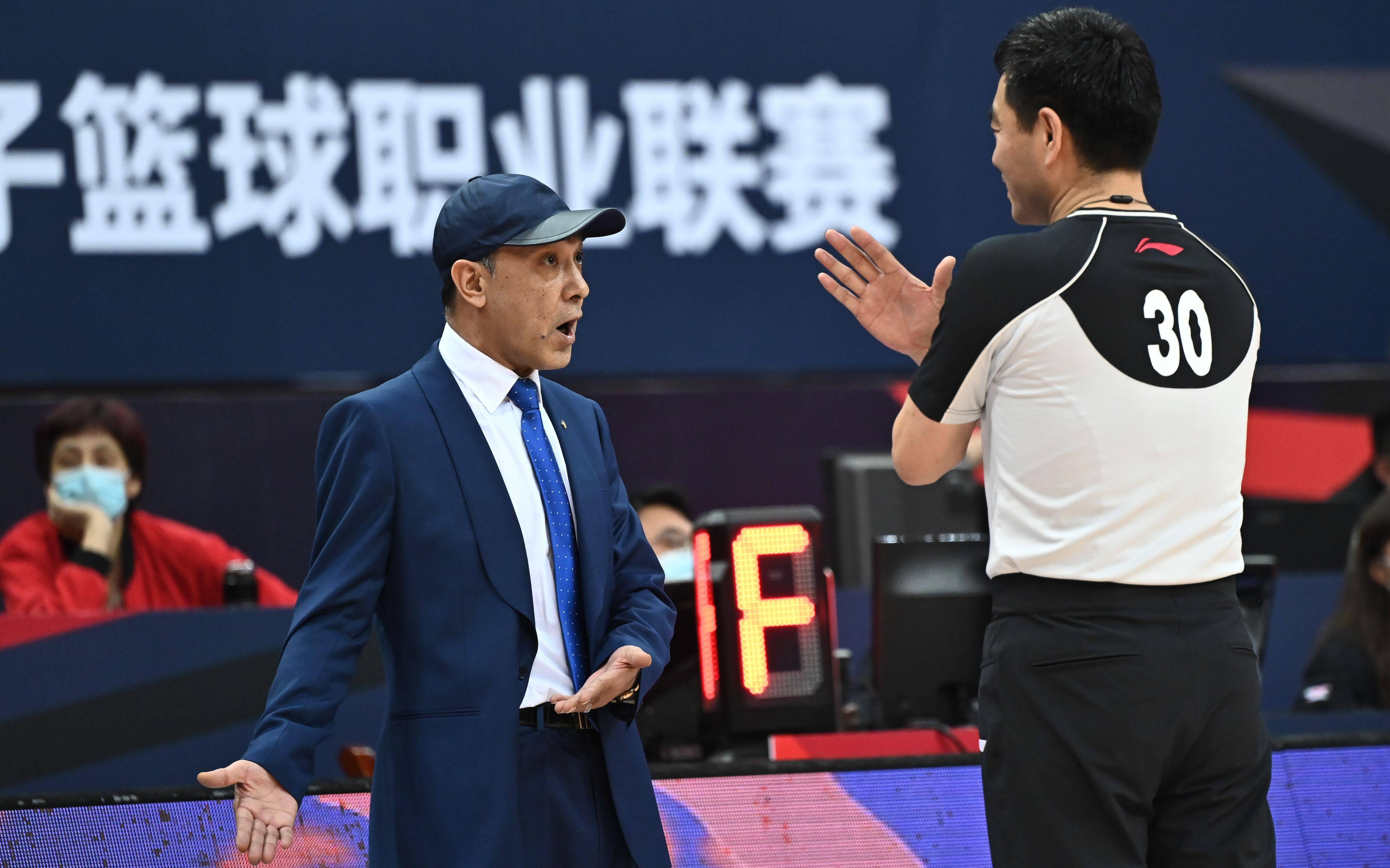 详细阅读:NG28-UFC夜战:江汉飞鹰队强势反弹皖南犀牛队,主帅临场妙招关键战拿下信心的简单介绍 NG28-UFC夜战:江汉飞鹰队强势反弹皖南犀牛队,主帅临场妙招关键战拿下信心的简单介绍