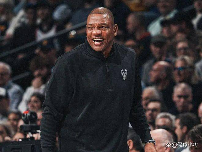 详细阅读:南宫28-关于字母哥回归赛场,爆冷首场状态亮眼,塞尔维亚队观众沸腾!的信息 南宫28-关于字母哥回归赛场,爆冷首场状态亮眼,塞尔维亚队观众沸腾!的信息